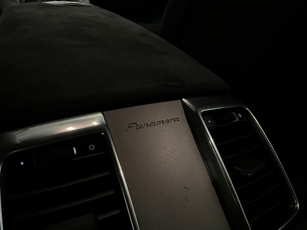 Porsche Panamera GTS 4.8 V8 430pk Sport-Chrono 2012 -Orig.  NL-, 84-XRP-5