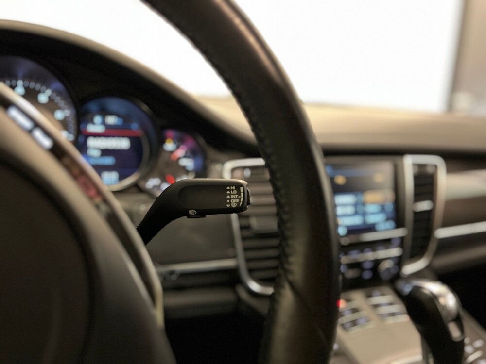 Porsche Panamera GTS 4.8 V8 430pk Sport-Chrono 2012 -Orig.  NL-, 84-XRP-5