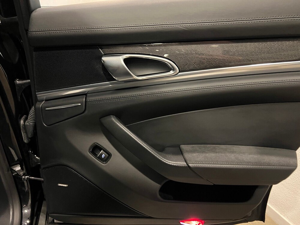 Porsche Panamera GTS 4.8 V8 430pk Sport-Chrono 2012 -Orig.  NL-, 84-XRP-5