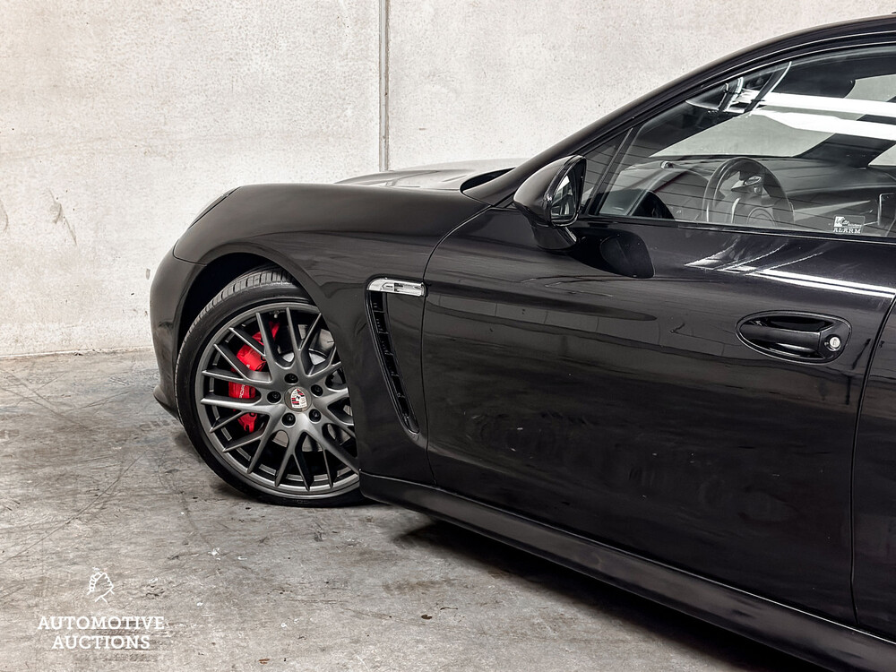 Porsche Panamera GTS 4.8 V8 430pk Sport-Chrono 2012 -Orig.  NL-, 84-XRP-5