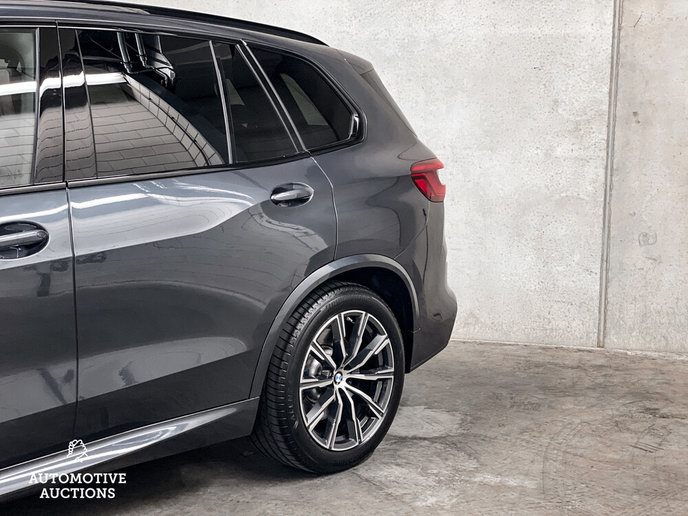 BMW X5 xDrive40i M-Sport 3.0 G05 340hp 2019