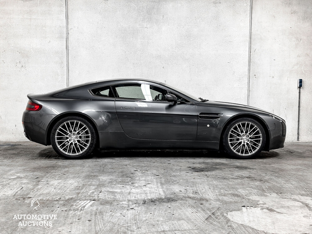 Aston Martin V8 Vantage 4.7 Sportshift 426pk 2009, 49-PRF-6