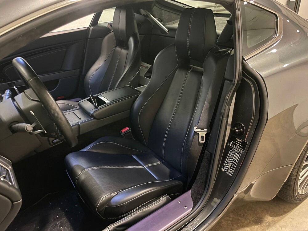 Aston Martin V8 Vantage 4.7 Sportshift 426pk 2009, 49-PRF-6