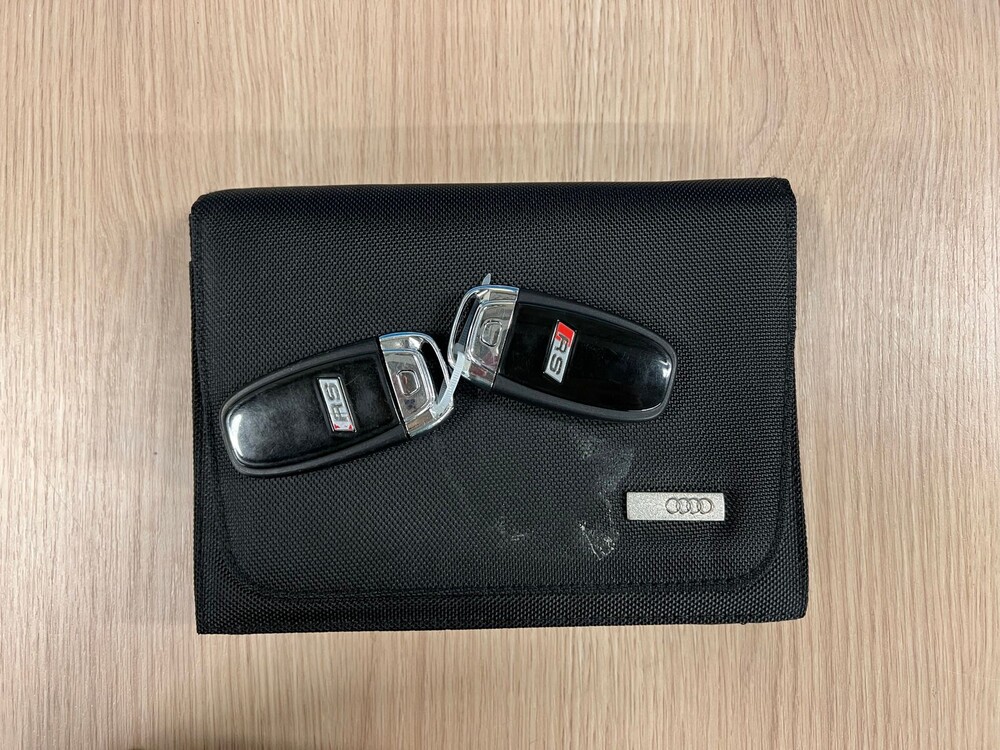 Audi RS6 4.0 TFSI V8 Quattro -MILLTEK- 560pk 2013 -CARBON-, 2-SKH-19