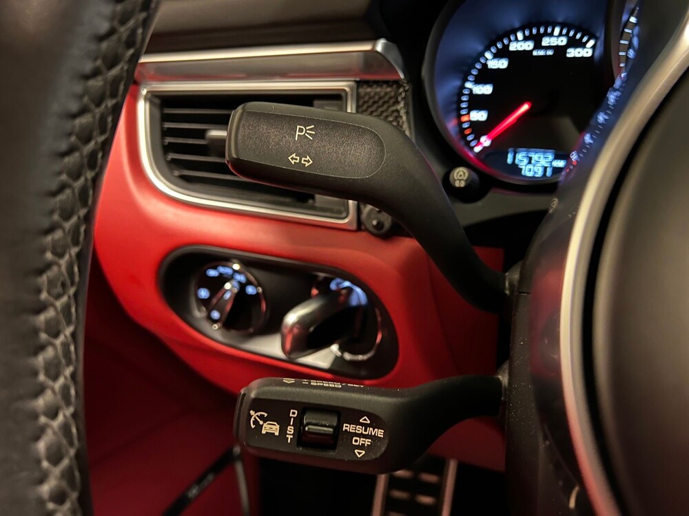 Porsche Macan Turbo 3.6 V6 400pk Sport-Design Sport-Chrono CARBON 2014, XF-975-G