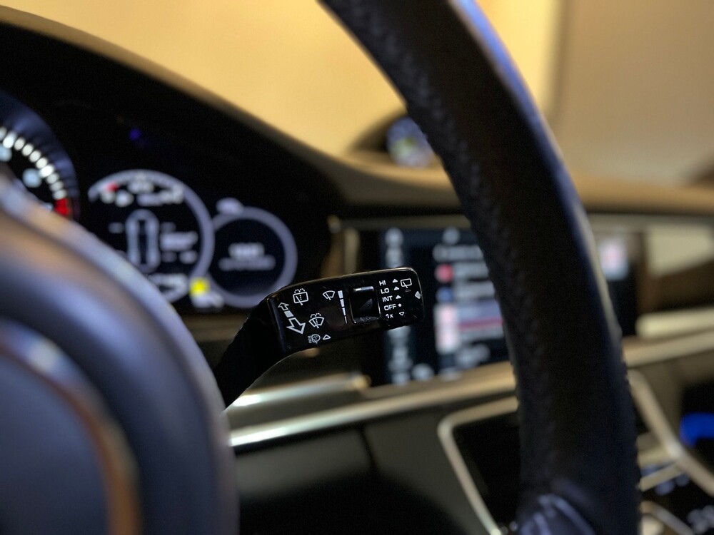 Porsche Panamera Sport Turismo Turbo S E-Hybrid 4.0 V8 680PS 2018 -orig. NL-, RP-882-P