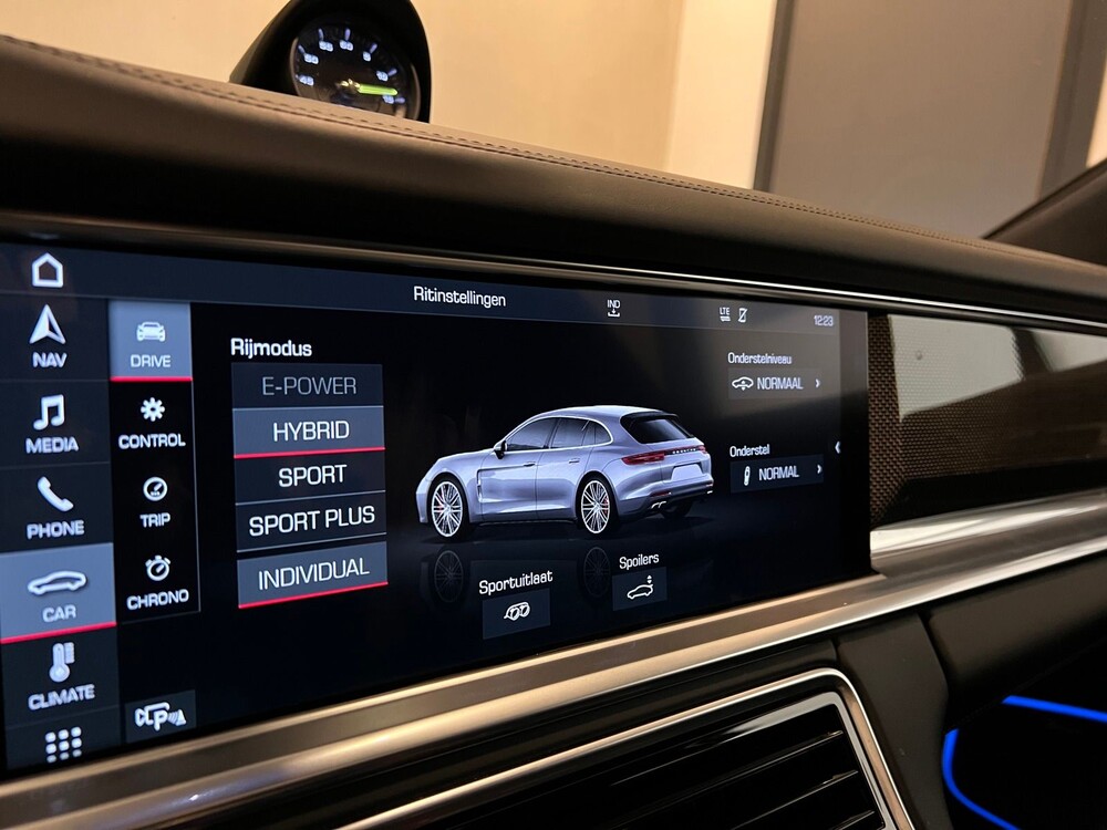 Porsche Panamera Sport Turismo Turbo S E-Hybrid 4.0 V8 680PS 2018 -orig. NL-, RP-882-P