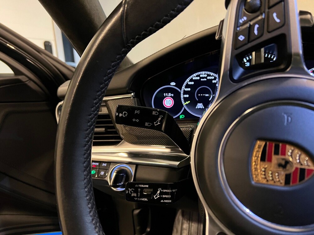 Porsche Panamera Sport Turismo Turbo S E-Hybrid 4.0 V8 680PS 2018 -orig. NL-, RP-882-P