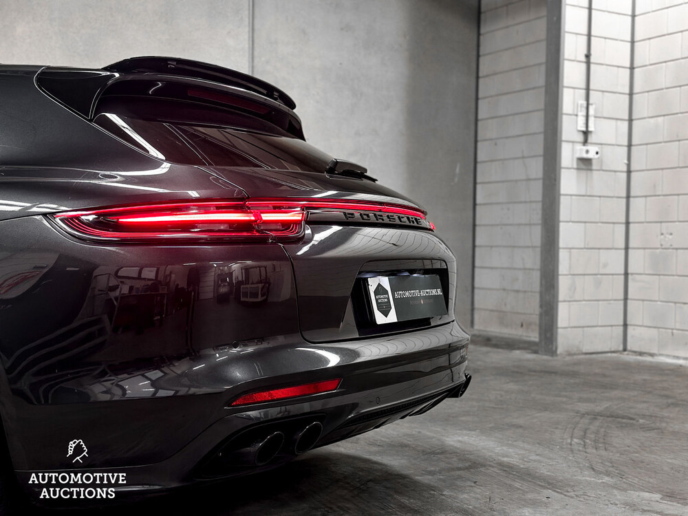 Porsche Panamera Sport Turismo Turbo S E-Hybrid 4.0 V8 680PS 2018 -orig. NL-, RP-882-P