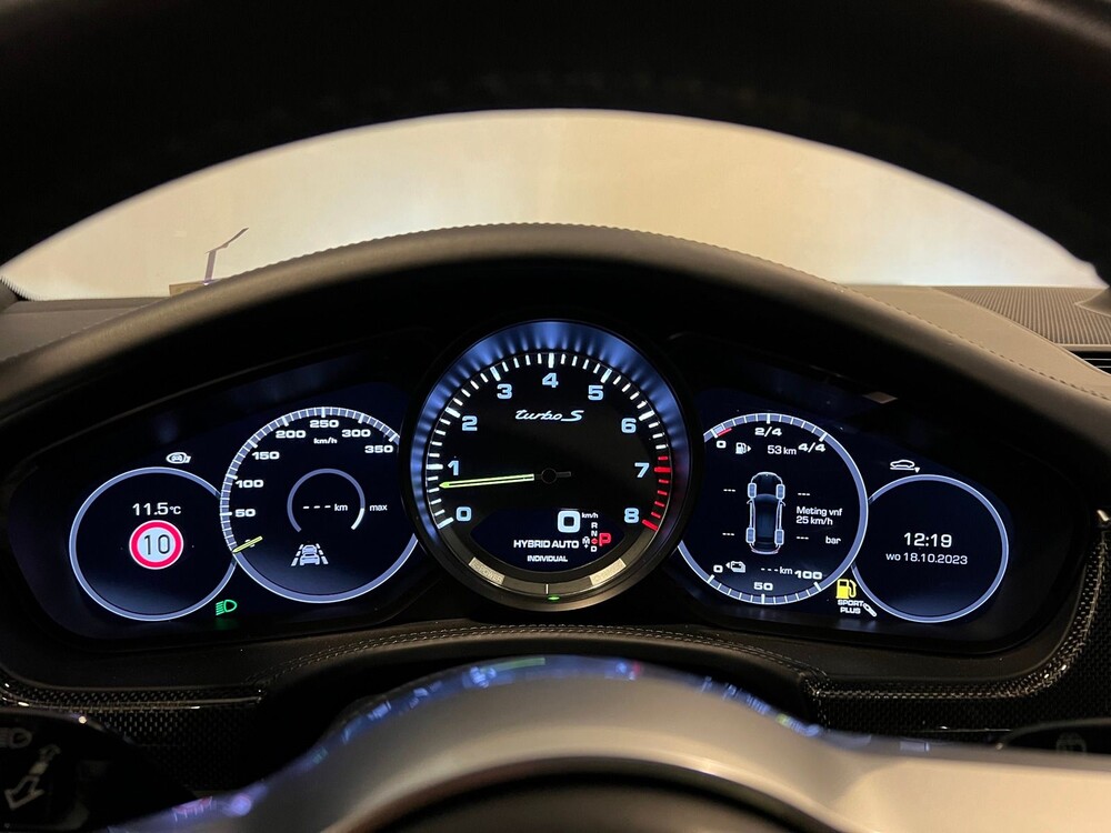 Porsche Panamera Sport Turismo Turbo S E-Hybrid 4.0 V8 680PS 2018 -orig. NL-, RP-882-P