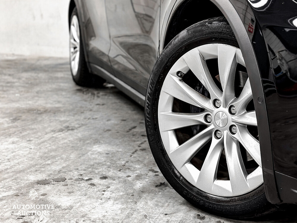 Tesla Model X 75d 6-Persoons 333pk 2017 -Orig. NL-, PT-595-K