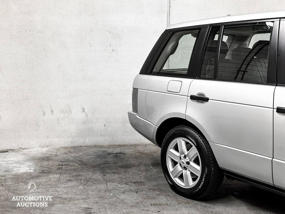 Land Rover Range Rover 4.4 V8 Vogue 386pk 2004 -Orig. NL-, 32-PP-PL -YOUNGTIMER-