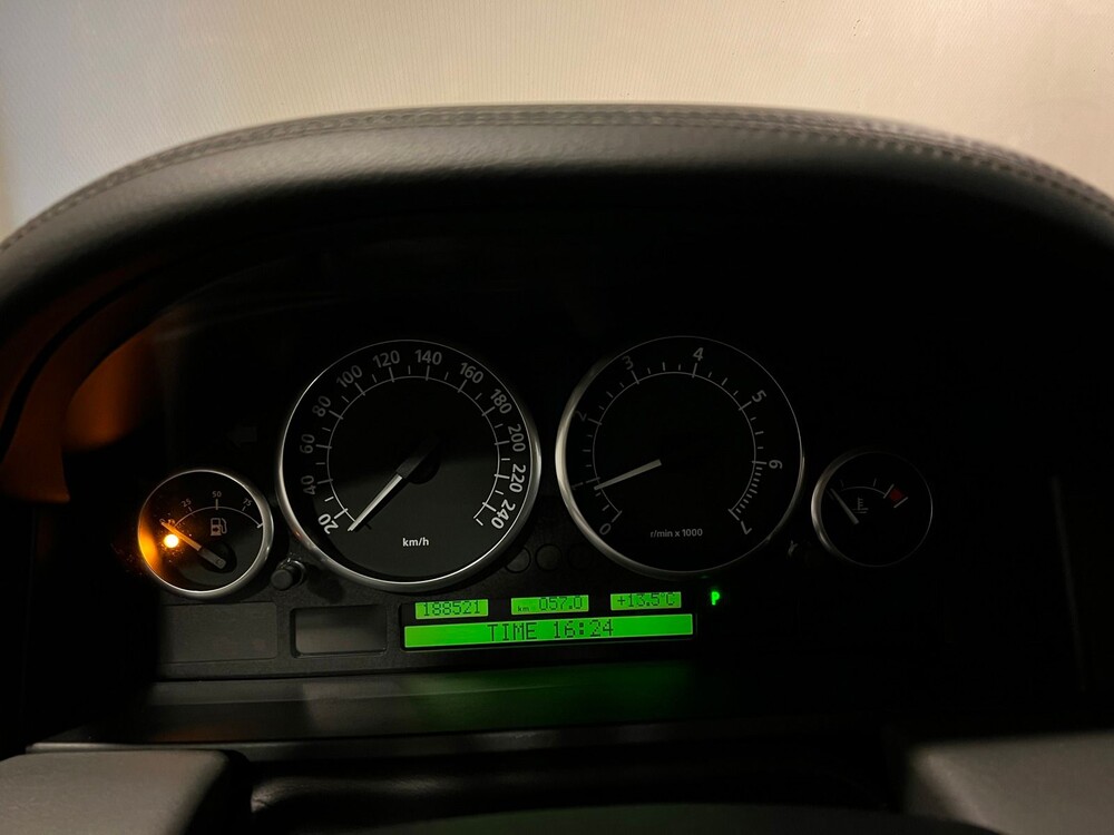 Land Rover Range Rover 4.4 V8 Vogue 386pk 2004 -Orig. NL-, 32-PP-PL -YOUNGTIMER-