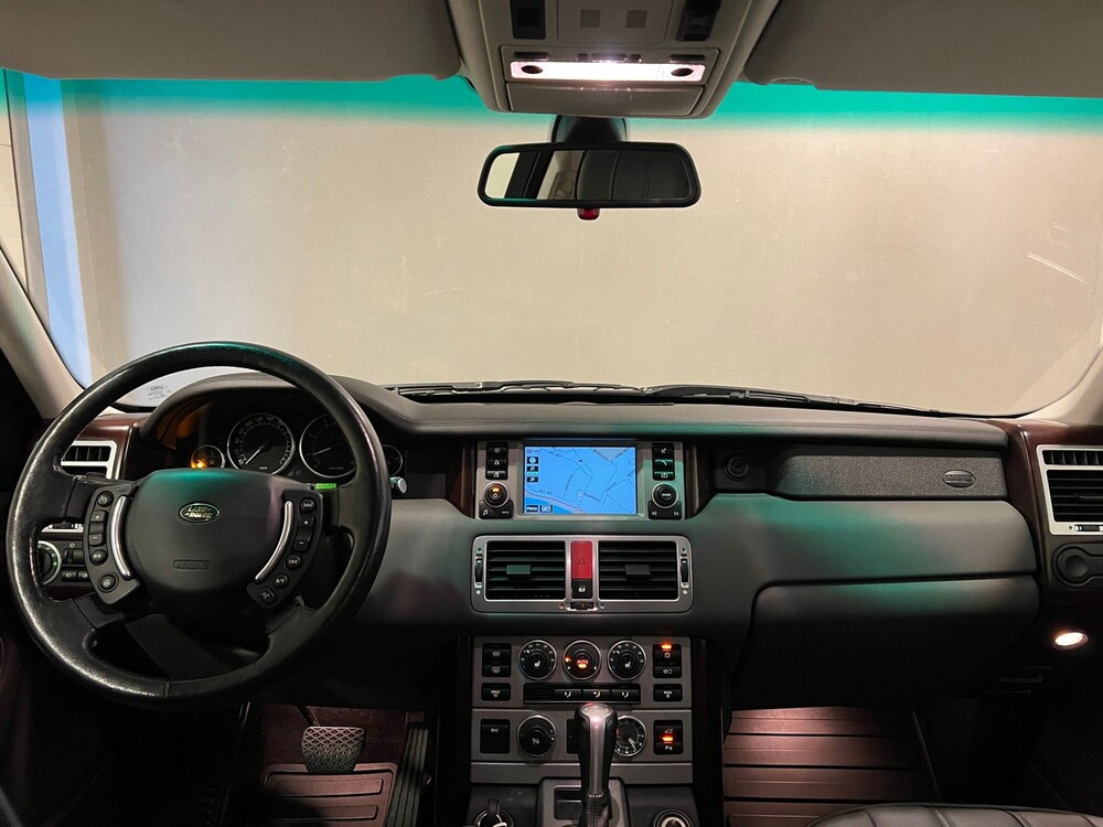 Land Rover Range Rover 4.4 V8 Vogue 386pk 2004 -Orig. NL-, 32-PP-PL -YOUNGTIMER-