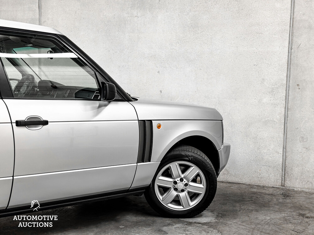Land Rover Range Rover 4.4 V8 Vogue 386pk 2004 -Orig. NL-, 32-PP-PL -YOUNGTIMER-