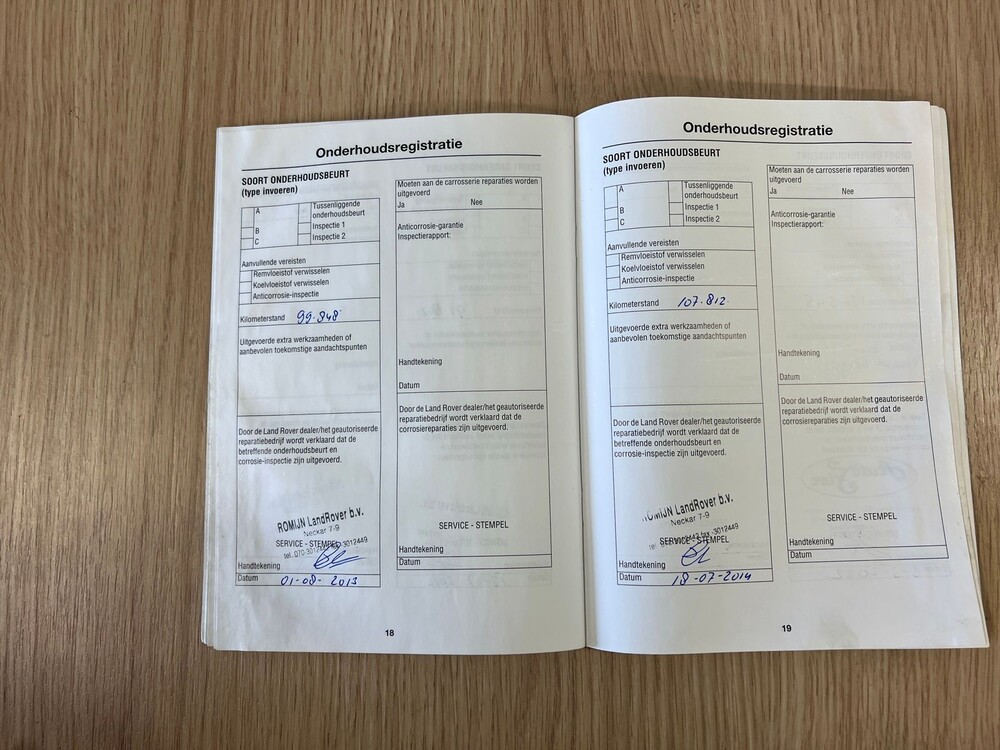 Land Rover Range Rover 4.4 V8 Vogue 386pk 2004 -Orig. NL-, 32-PP-PL -YOUNGTIMER-