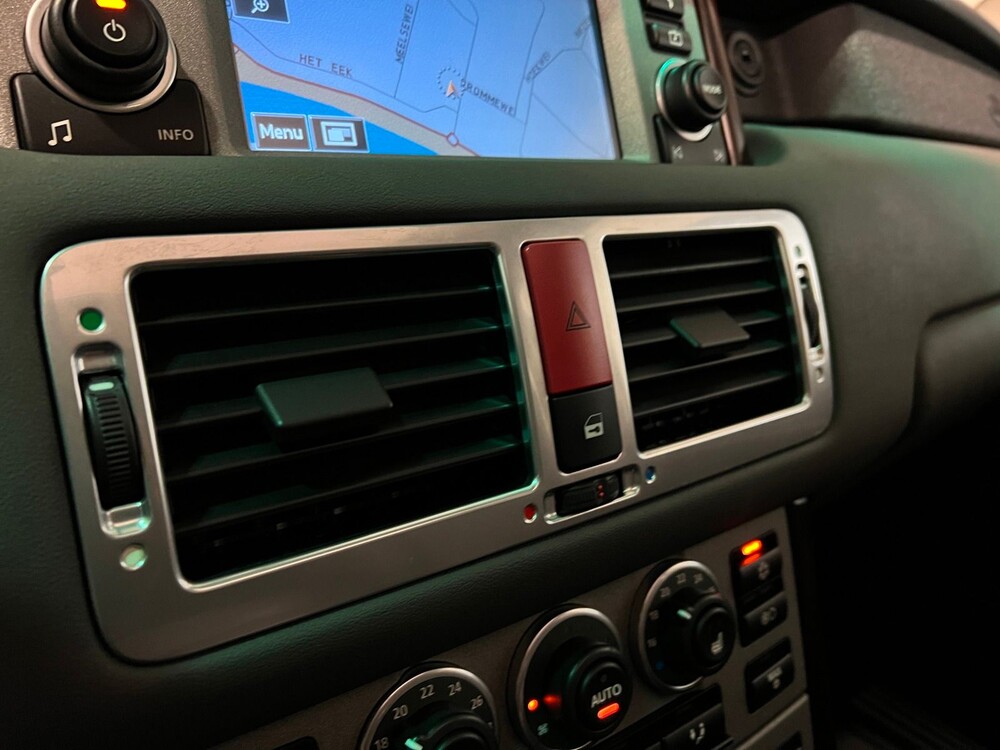 Land Rover Range Rover 4.4 V8 Vogue 386pk 2004 -Orig. NL-, 32-PP-PL -YOUNGTIMER-