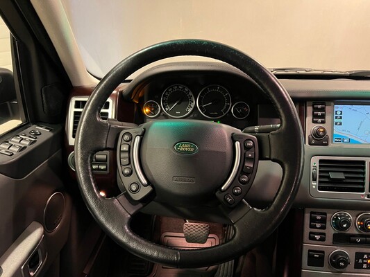 Land Rover Range Rover 4.4 V8 Vogue 386pk 2004 -Orig. NL-, 32-PP-PL -YOUNGTIMER-