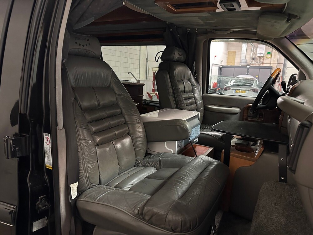 Chevrolet Starcraft 6.5 V8 218PS 2000 Kameercamper, T-567-BZ