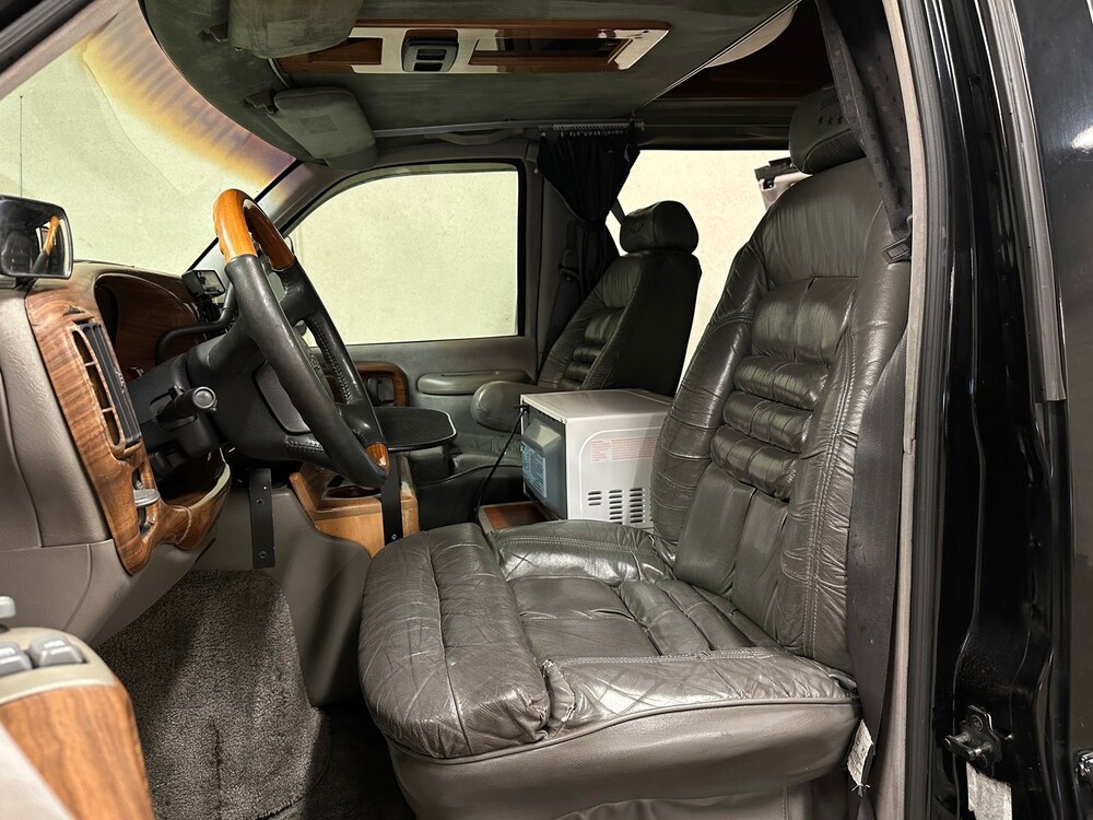 Chevrolet Starcraft 6.5 V8 218PS 2000 Kameercamper, T-567-BZ