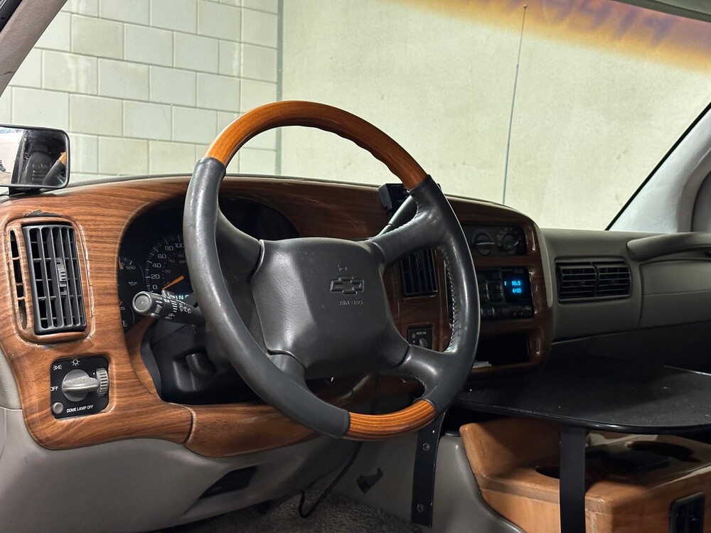 Chevrolet Starcraft 6.5 V8 218PS 2000 Kameercamper, T-567-BZ