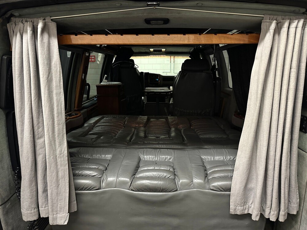 Chevrolet Starcraft 6.5 V8 218PS 2000 Kameercamper, T-567-BZ