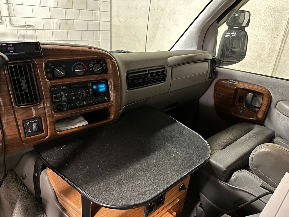 Chevrolet Starcraft 6.5 V8 218PS 2000 Kameercamper, T-567-BZ