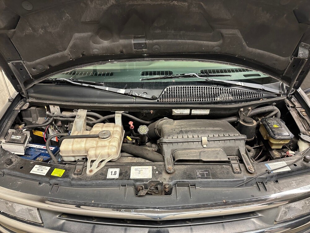 Chevrolet Starcraft 6.5 V8 218PS 2000 Kameercamper, T-567-BZ