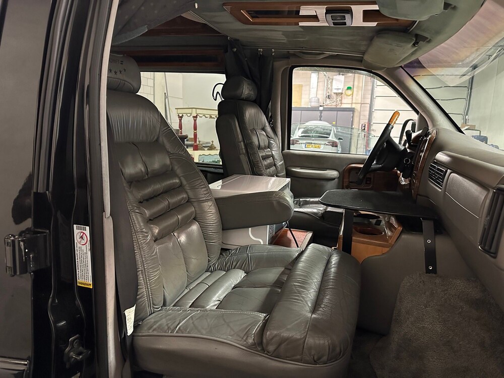 Chevrolet Starcraft 6.5 V8 218PS 2000 Kameercamper, T-567-BZ