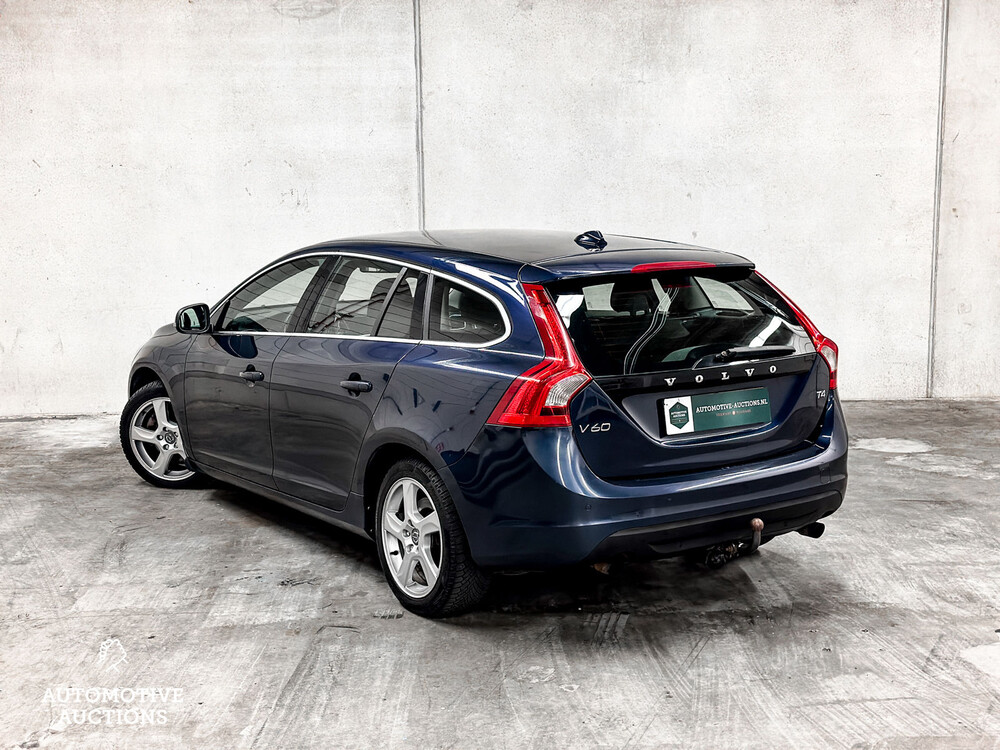 Volvo V60 1.6 T4 Momentum 179hp 2013, 06-ZRV-7