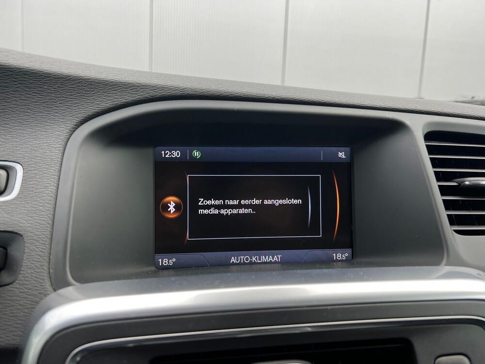 Volvo V60 1.6 T4 Momentum 179hp 2013, 06-ZRV-7