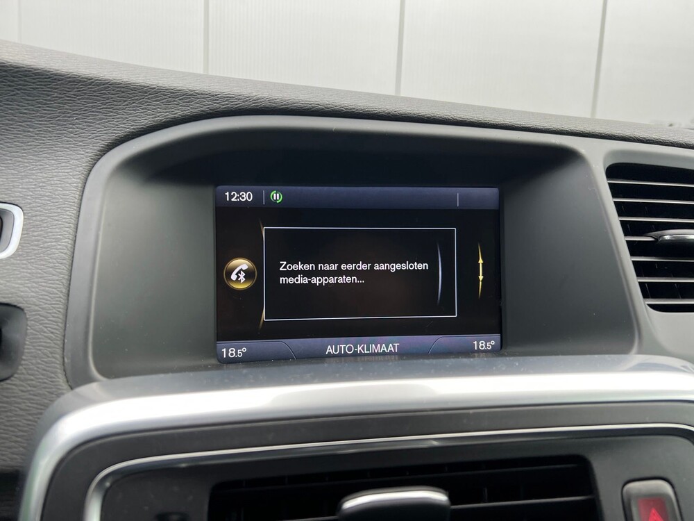 Volvo V60 1.6 T4 Momentum 179hp 2013, 06-ZRV-7