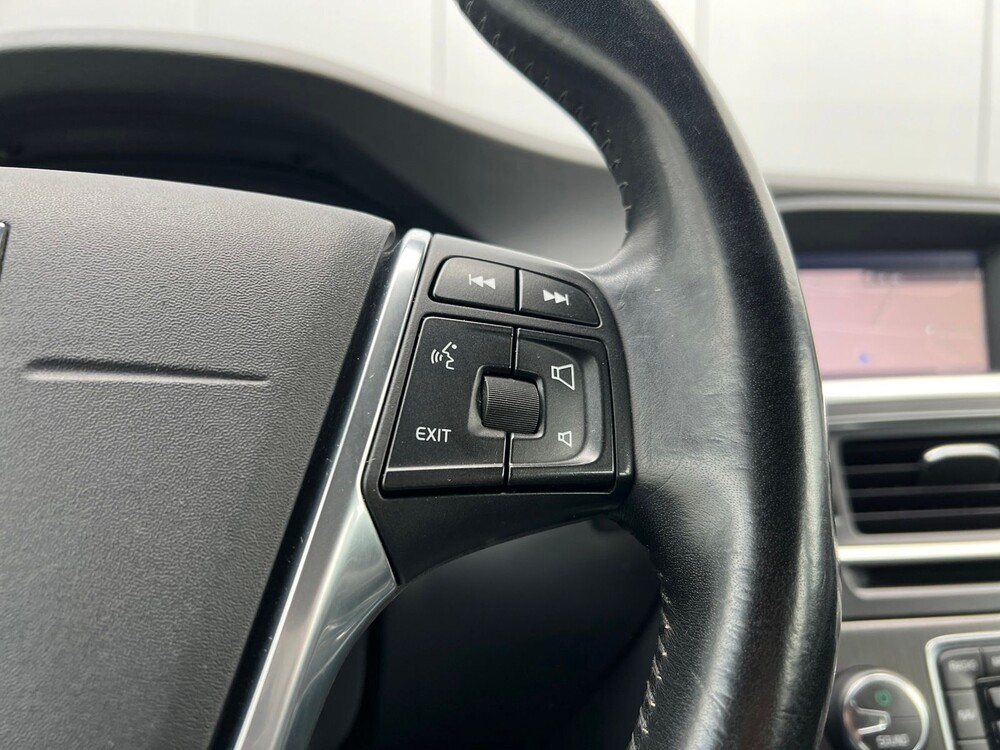 Volvo V60 1.6 T4 Momentum 179hp 2013, 06-ZRV-7