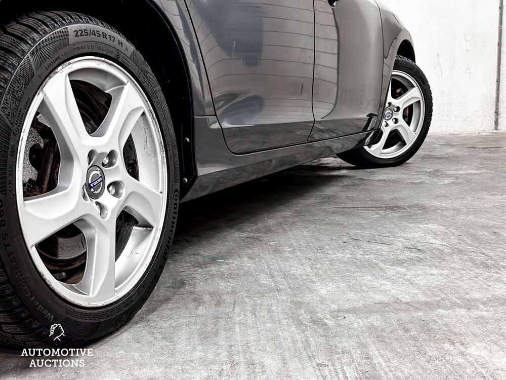 Volvo V60 1.6 T4 Momentum 179hp 2013, 06-ZRV-7