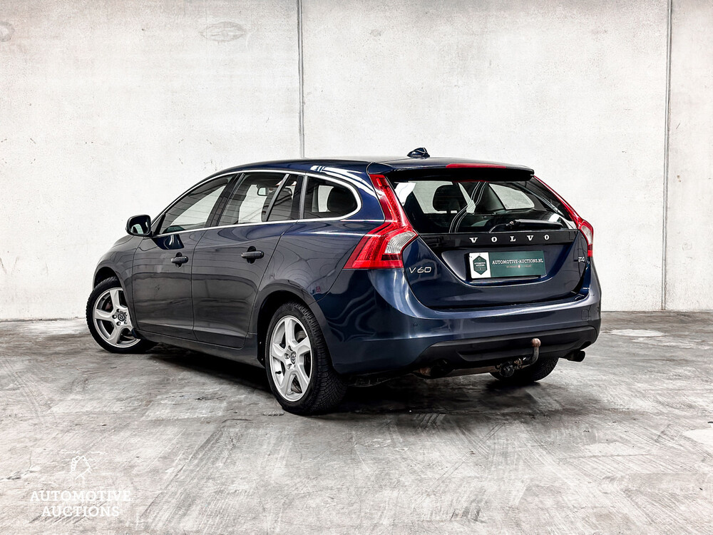 Volvo V60 1.6 T4 Momentum 179hp 2013, 06-ZRV-7