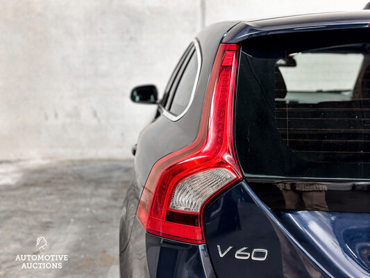 Volvo V60 1.6 T4 Momentum 179pk 2013, 06-ZRV-7