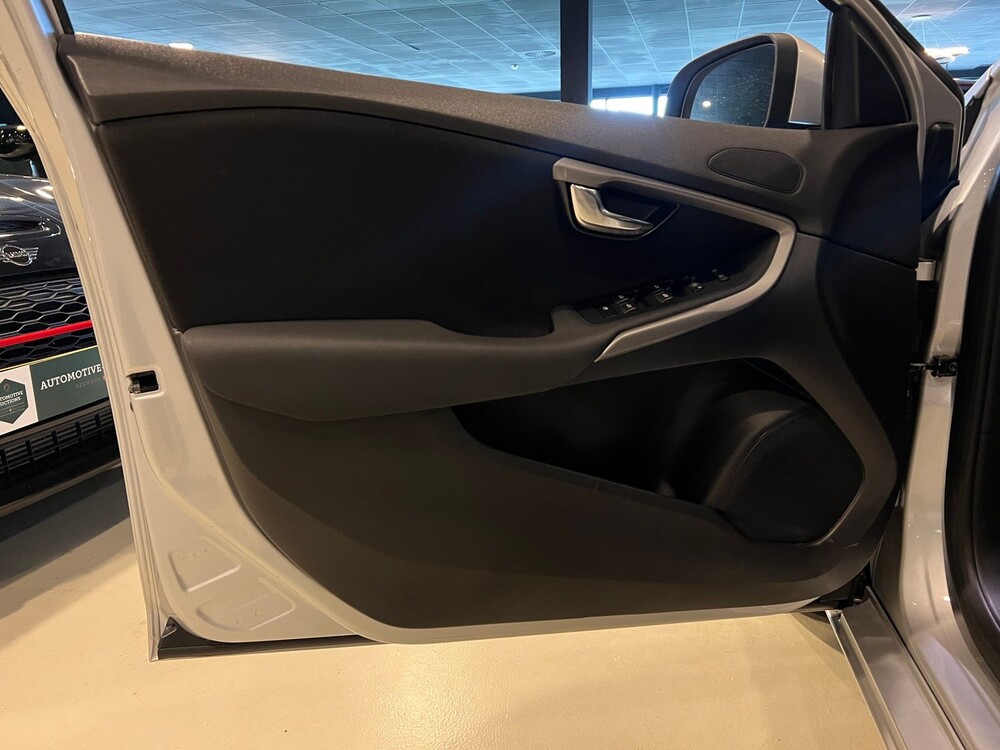 Volvo V40 1.6 D2 Momentum 114pk 2014 -AUTOMAAT-, GS-476-V