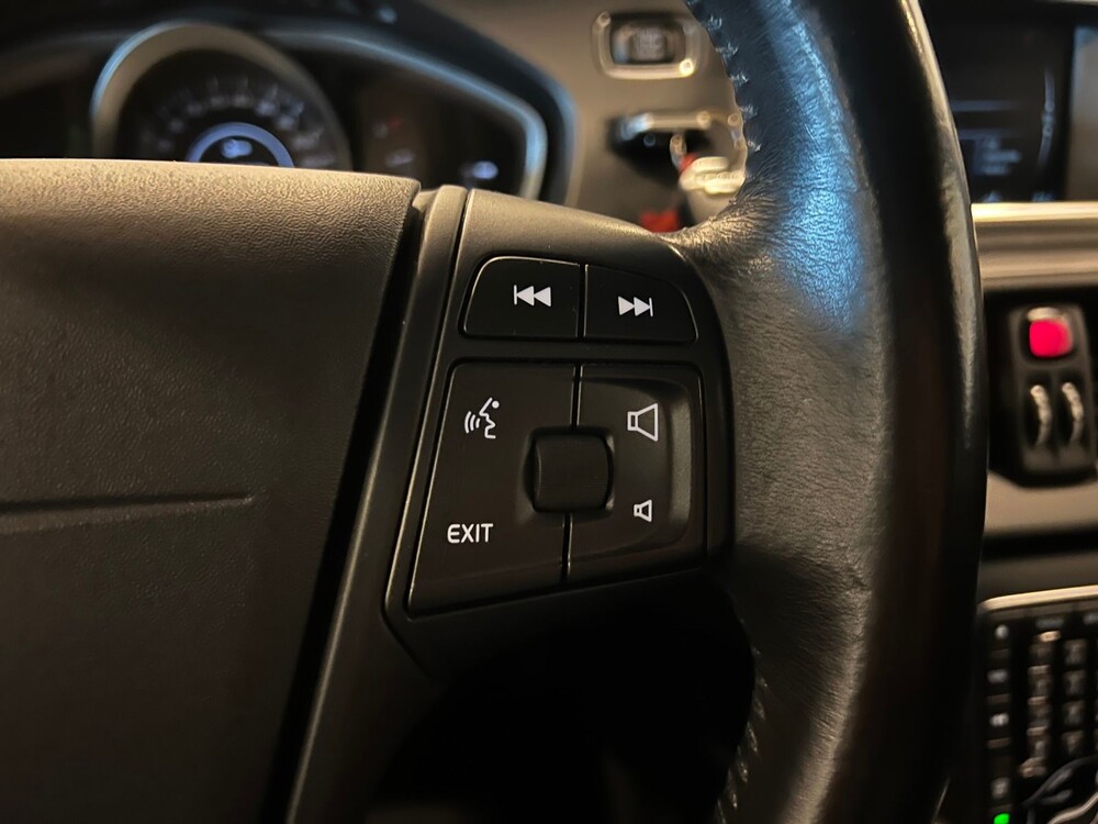 Volvo V40 1.6 D2 Momentum 114pk 2014 -AUTOMAAT-, GS-476-V