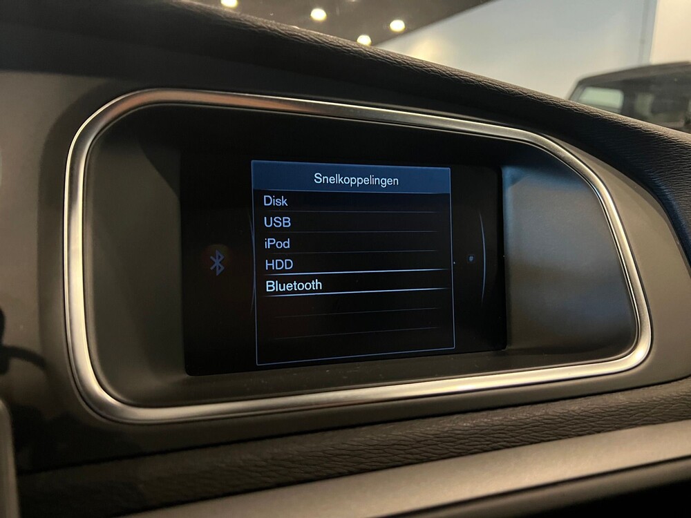 Volvo V40 1.6 D2 Momentum 114pk 2014 -AUTOMAAT-, GS-476-V