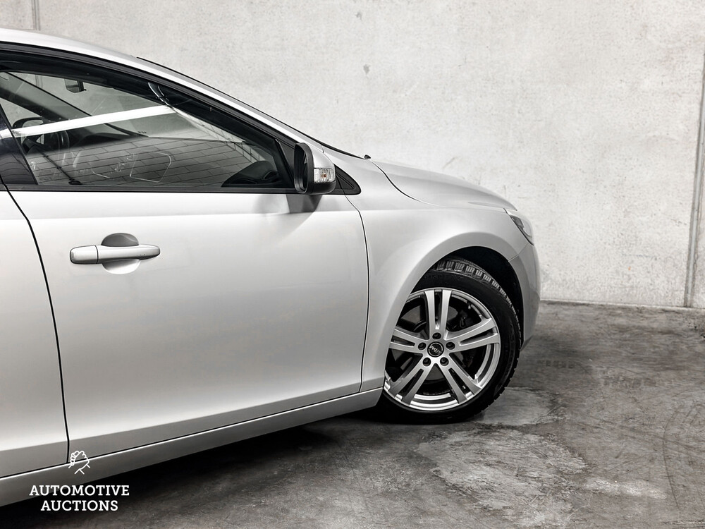 Volvo V40 1.6 D2 Momentum 114pk 2014 -AUTOMAAT-, GS-476-V