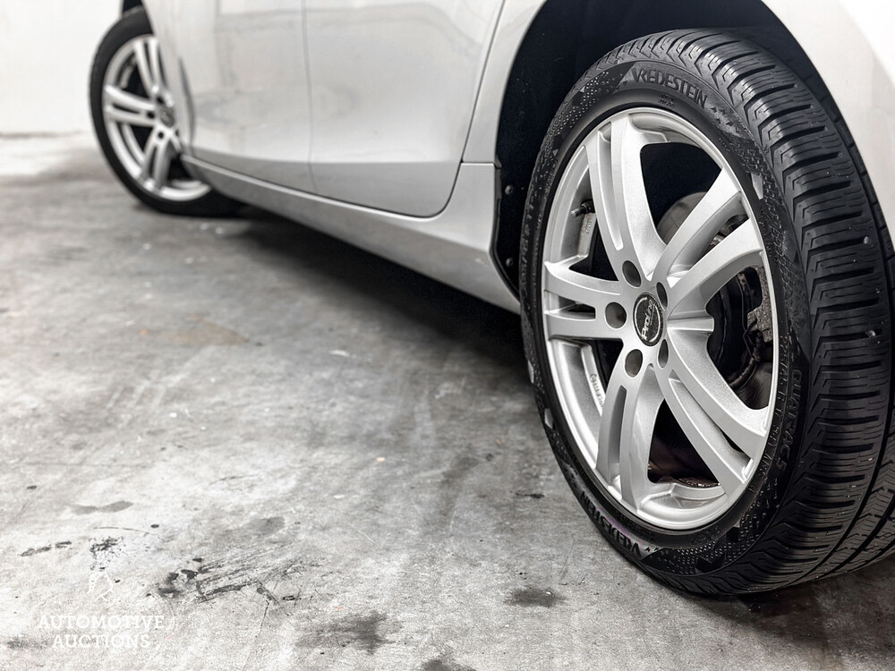 Volvo V40 1.6 D2 Momentum 114pk 2014 -AUTOMAAT-, GS-476-V