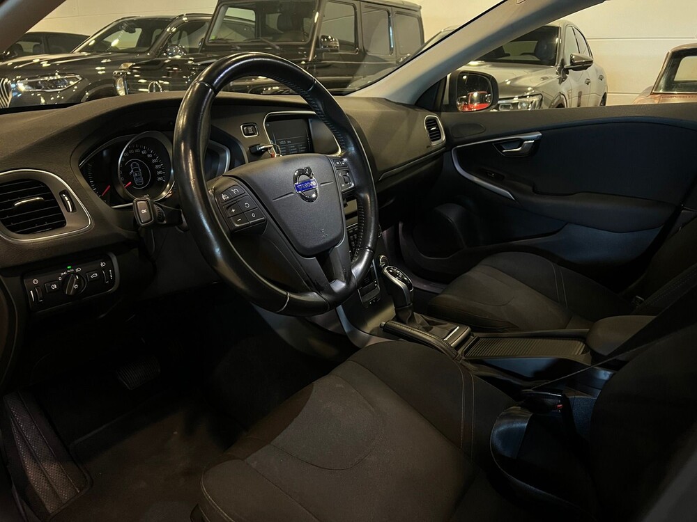Volvo V40 1.6 D2 Momentum 114pk 2014 -AUTOMAAT-, GS-476-V
