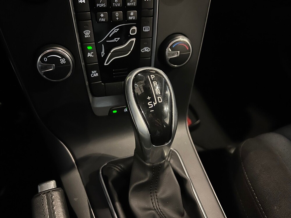 Volvo V40 1.6 D2 Momentum 114pk 2014 -AUTOMAAT-, GS-476-V