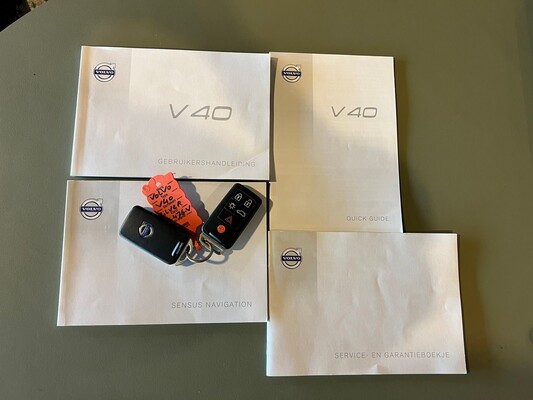 Volvo V40 1.6 D2 Momentum 114pk 2014 -AUTOMAAT-, GS-476-V