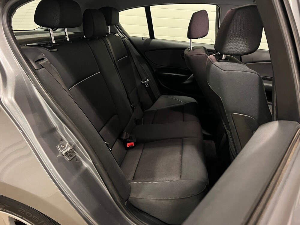 BMW 118i High Executive E87 143pk 2010 1-Serie, PK-620-R