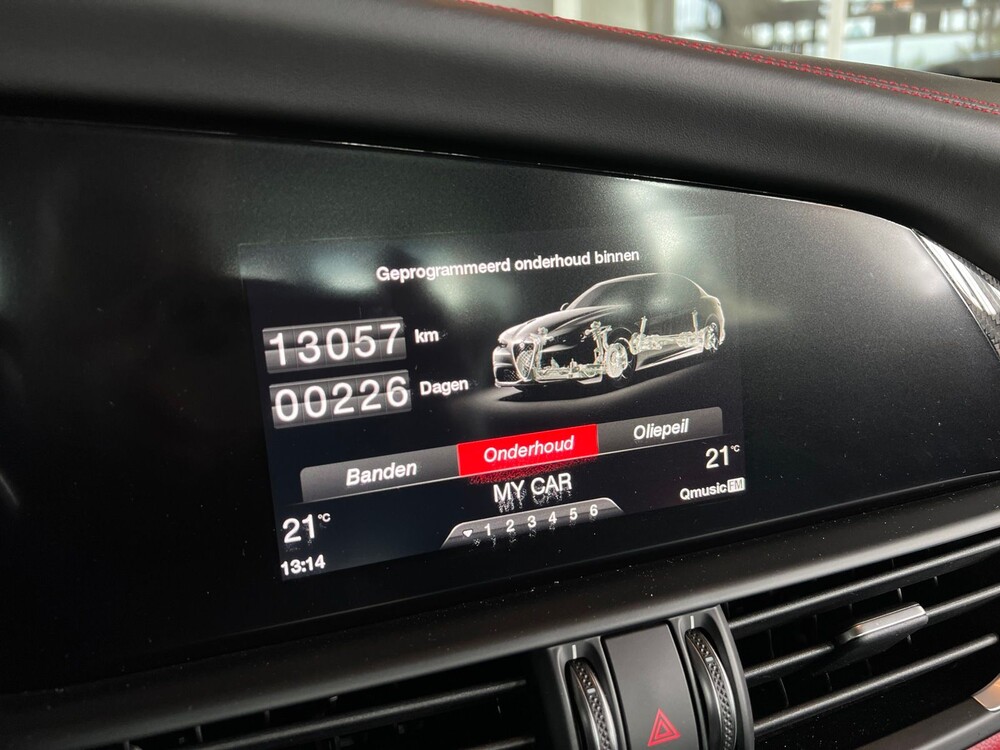 Alfa Romeo Giulia QUADRIFOGLIO 2.9 V6 510pk -HANDGESCHAKELD- 2017 -CARBON-, R-300-BB