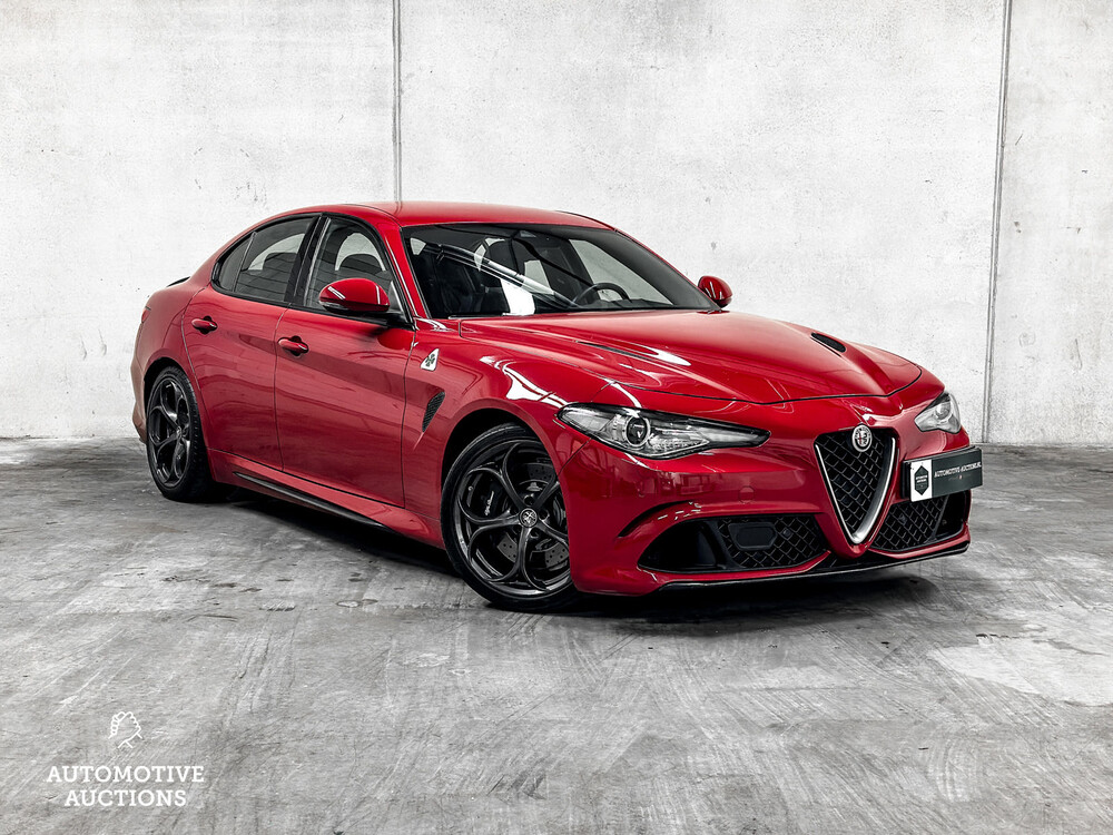 Alfa Romeo Giulia QUADRIFOGLIO 2.9 V6 510pk -HANDGESCHAKELD- 2017 -CARBON-, R-300-BB
