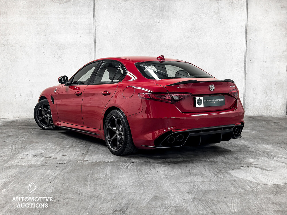 Alfa Romeo Giulia QUADRIFOGLIO 2.9 V6 510pk -HANDGESCHAKELD- 2017 -CARBON-, R-300-BB
