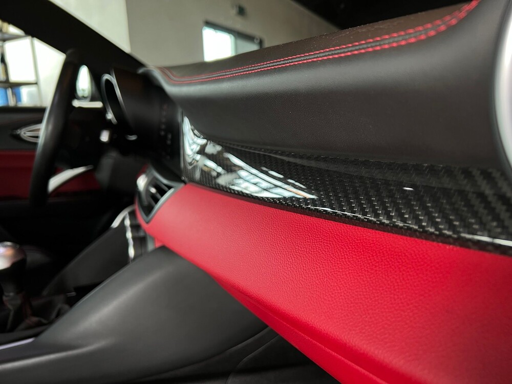 Alfa Romeo Giulia QUADRIFOGLIO 2.9 V6 510pk -HANDGESCHAKELD- 2017 -CARBON-, R-300-BB