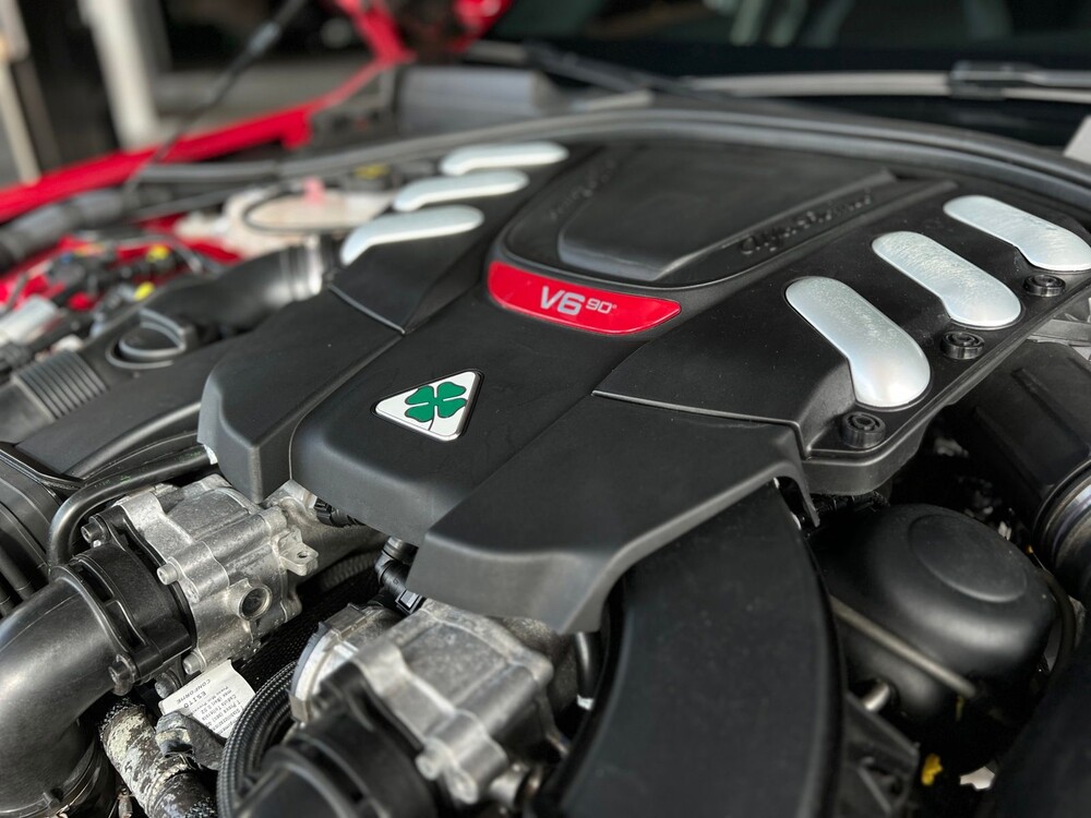 Alfa Romeo Giulia QUADRIFOGLIO 2.9 V6 510pk -HANDGESCHAKELD- 2017 -CARBON-, R-300-BB